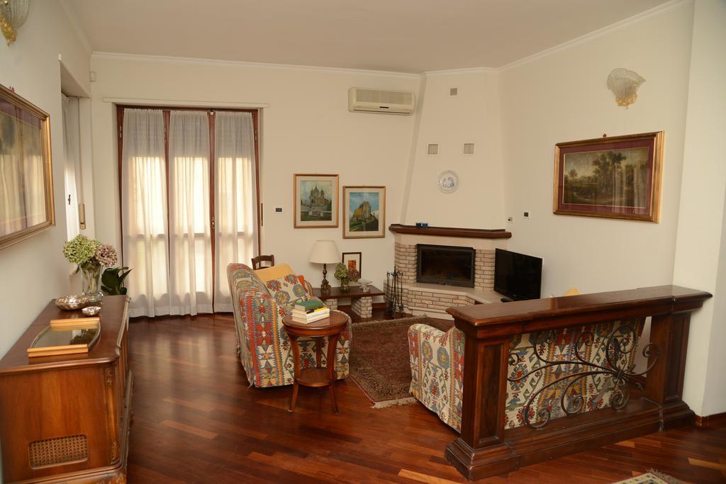 Casa Delle Ortensie Bed and Breakfast Alpignano Eksteriør billede